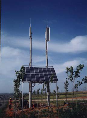 Solar-powered telecom tower