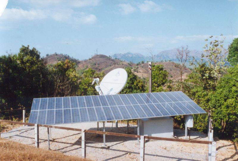 Solar-powered remote communications site